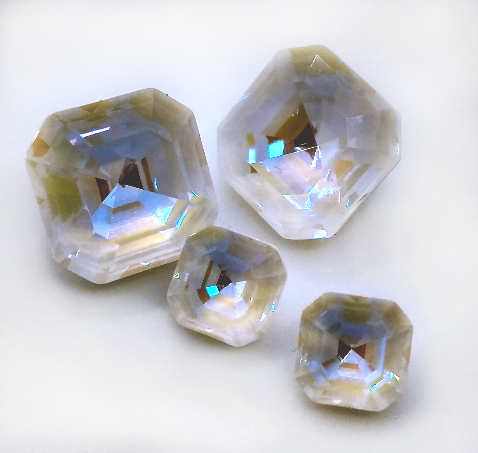 Купить кристыллы Swarovski